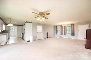 2541 Raintree St, Connelly Springs, NC 28612 - Photo 8