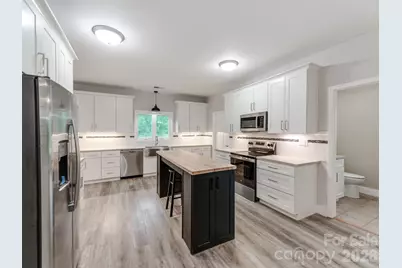 776 S Grove Street #EXT, Lincolnton, NC 28092 - Photo 2