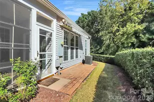 911 Lily Magnolia Ct, Fort Mill, SC 29707 - Photo 4