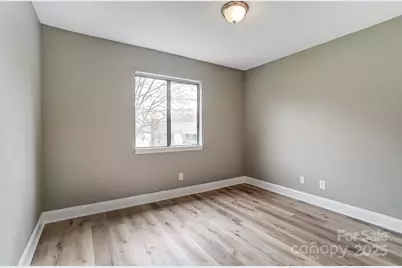 11039 Harrowfield Road, Charlotte, NC 28226 - Photo 16