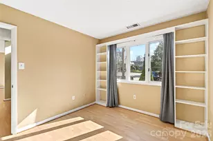 3B Lynx Dr, Black Mountain, NC 28711 - Photo 4