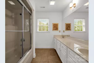 2137 6th Street NW, Hickory, NC 28601 - Photo 30