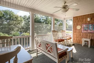 2137 6th St NW, Hickory, NC 28601 - Photo 44