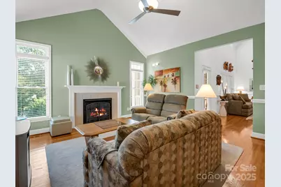 2137 6th Street NW, Hickory, NC 28601 - Photo 12