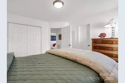 2137 6th Street NW, Hickory, NC 28601 - Photo 22