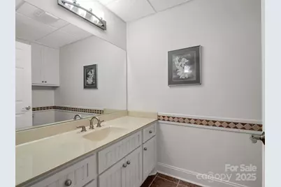 2137 6th Street NW, Hickory, NC 28601 - Photo 36