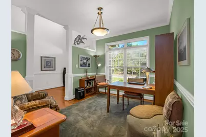 2137 6th Street NW, Hickory, NC 28601 - Photo 6