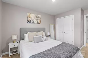 8048 Alderton Ln, Charlotte, NC 28215 - Photo 34