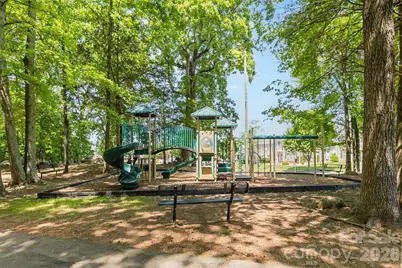 8048 Alderton Lane, Charlotte, NC 28215 - Photo 38