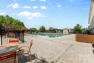 8048 Alderton Ln, Charlotte, NC 28215 - Photo 42