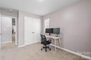 8048 Alderton Ln, Charlotte, NC 28215 - Photo 30