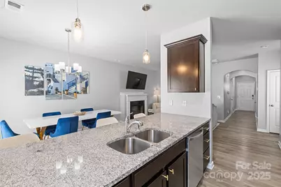 8048 Alderton Lane, Charlotte, NC 28215 - Photo 16