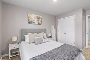 8048 Alderton Ln, Charlotte, NC 28215 - Photo 34