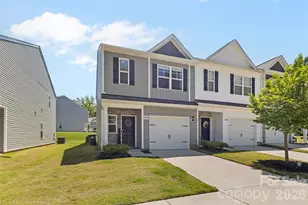 8048 Alderton Ln, Charlotte, NC 28215 - Photo 2