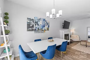 8048 Alderton Ln, Charlotte, NC 28215 - Photo 10