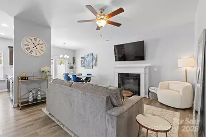 8048 Alderton Lane, Charlotte, NC 28215 - Photo 4