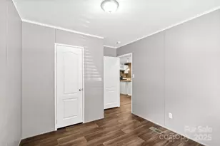 35 Dupont Estates Dr, Hendersonville, NC 28739 - Photo 10