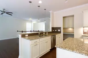 12809 Hunting Birds Ln, Charlotte, NC 28278 - Photo 14