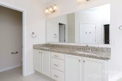 12809 Hunting Birds Lane, Charlotte, NC 28278 - Photo 22