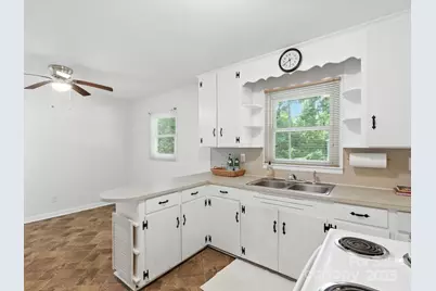 308 Taylor Drive, Stanley, NC 28164 - Photo 16