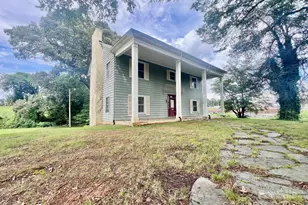 347 E Main Ave, Taylorsville, NC 28681 - Photo 4