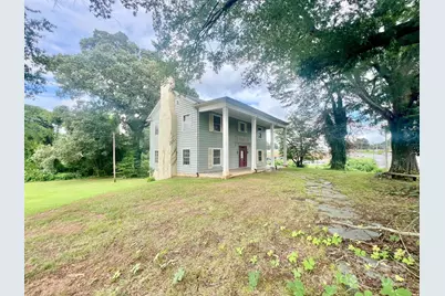 347 E Main Avenue, Taylorsville, NC 28681 - Photo 2