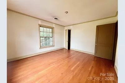 347 E Main Avenue, Taylorsville, NC 28681 - Photo 18