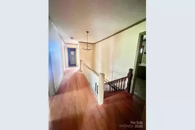 347 E Main Avenue, Taylorsville, NC 28681 - Photo 12