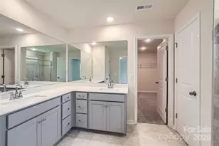 1039 Lookout Shls Dr, Fort Mill, SC 29715 - Photo 8