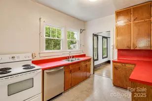 206 Rhododendron Dr, Brevard, NC 28712 - Photo 16