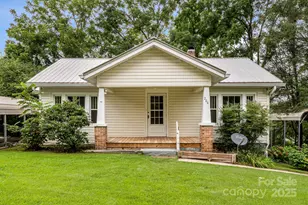 206 Rhododendron Dr, Brevard, NC 28712 - Photo 4