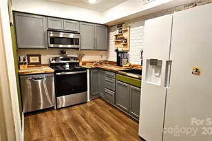 7403 Ashfield Ct, Charlotte, NC 28226 - Photo 4