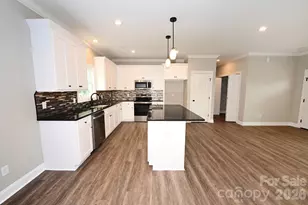 3835 Sulphur Springs Rd NE, Hickory, NC 28601 - Photo 20