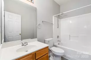 2184 Winthrop Chase Dr, Charlotte, NC 28212 - Photo 14