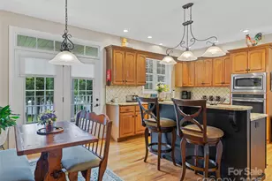 62 Classic Oaks Cir, Hendersonville, NC 28792 - Photo 18