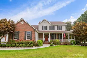 62 Classic Oaks Cir, Hendersonville, NC 28792 - Photo 1