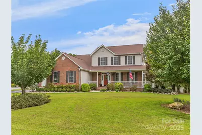 62 Classic Oaks Circle, Hendersonville, NC 28792 - Photo 2