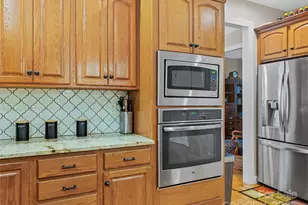 62 Classic Oaks Cir, Hendersonville, NC 28792 - Photo 14