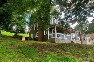 404 Huffman St, Morganton, NC 28655 - Photo 2