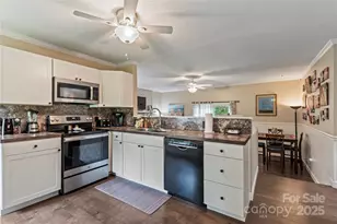 4515 Diamond St, Hudson, NC 28638 - Photo 8