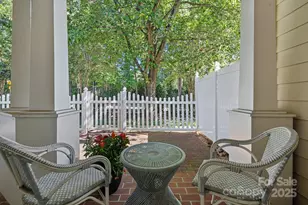 1009 Davant Ln, Charlotte, NC 28209 - Photo 2