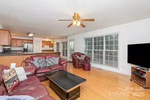 1010 James St, Charlotte, NC 28216 - Photo 10