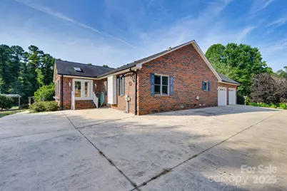 3132 Fox Den Circle, Iron Station, NC 28080 - Photo 10