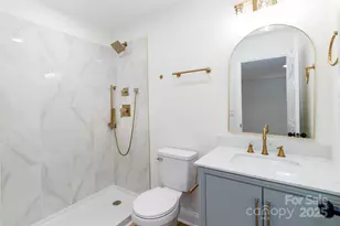 317 S High St, Lincolnton, NC 28092 - Photo 16