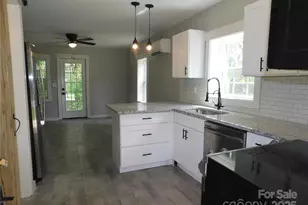 809/812 Marve St, Gastonia, NC 28052 - Photo 6