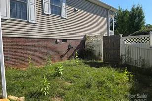 2 Flowering Cherry Dr, Asheville, NC 28805 - Photo 32