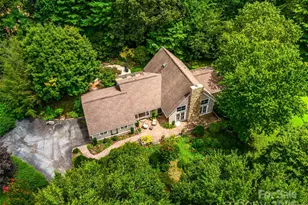 440 Rickel Dr, Hendersonville, NC 28739 - Photo 2