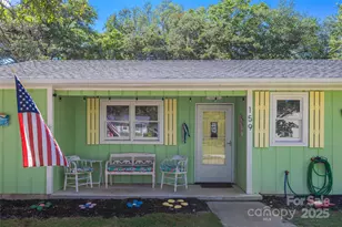 159 NE 6th St, Oak Island, NC 28465 - Photo 2