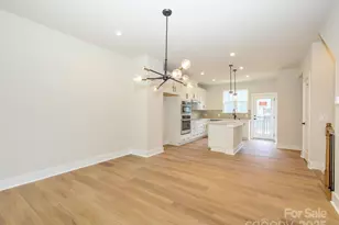 6009 Pivot Ct, Charlotte, NC 28205 - Photo 6