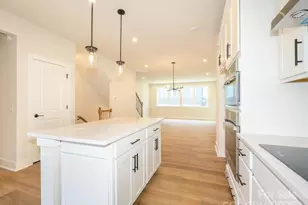 6009 Pivot Ct, Charlotte, NC 28205 - Photo 4